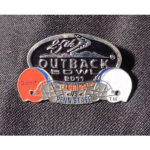 Official 2011 25th Anniversary Outback Bowl Hat Pin Florida Gators vs Penn State